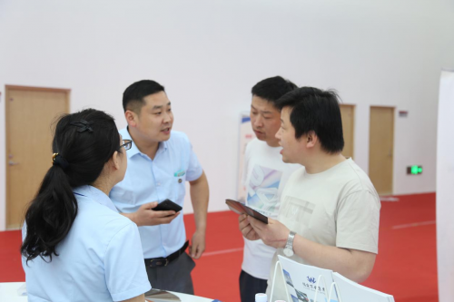 山东捷宇亮相第十四届中国（临朐）家居门窗博览会展示万安建材系列粉末涂料实力(图3)